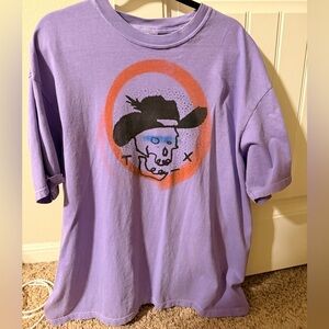 Purple Graphic T-Shirt with Skull Design